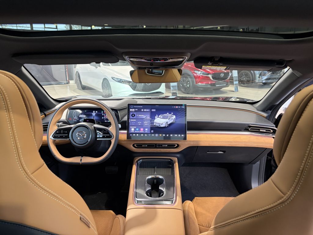 Mazda 6e 2025