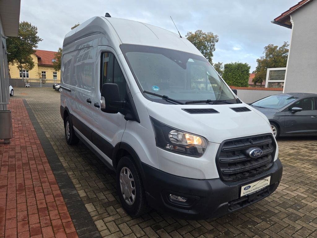 Ford Transit 2024