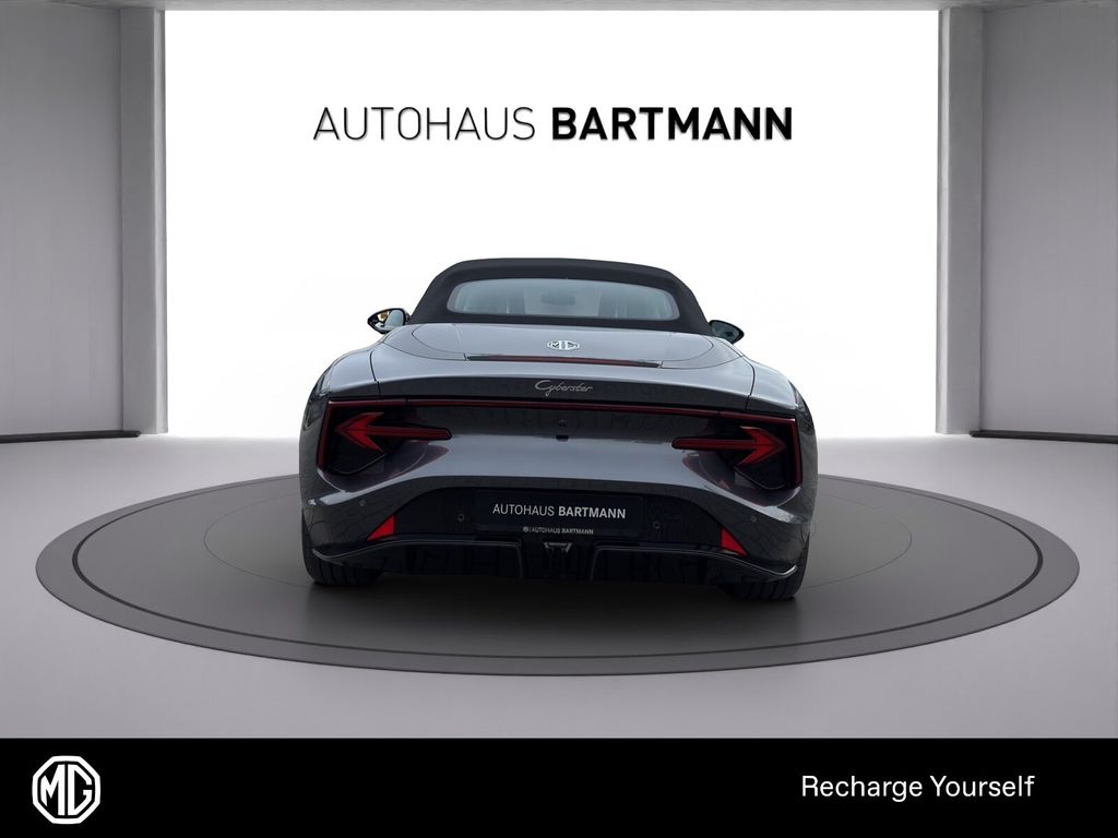 MG Cyberster 2025