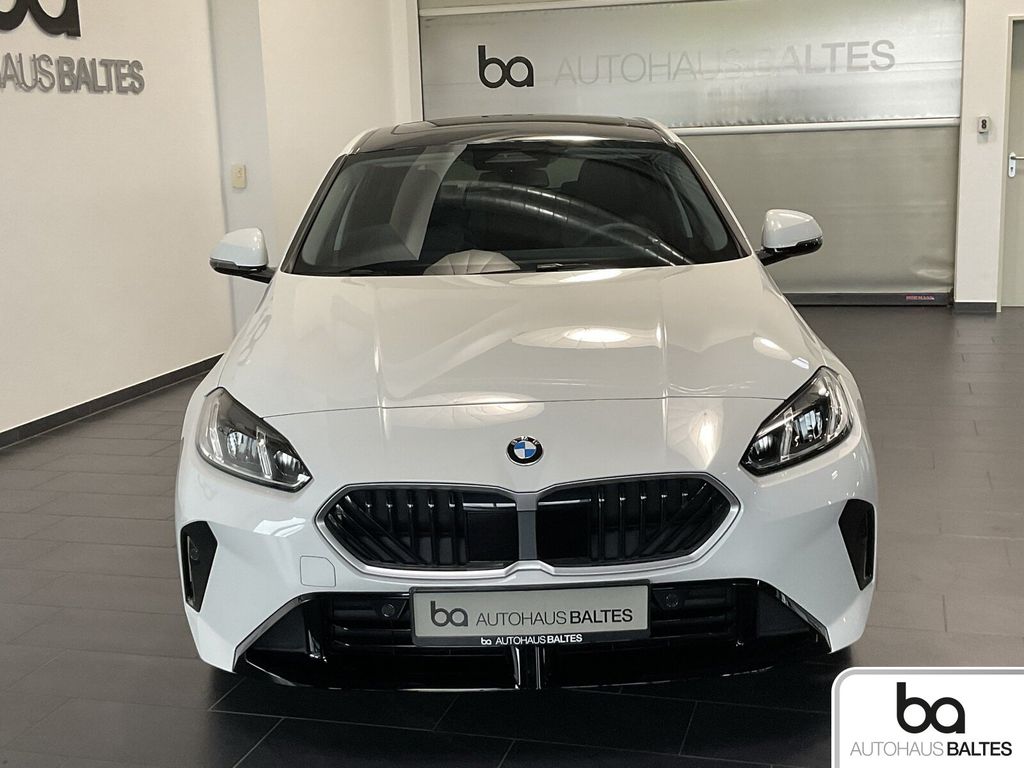 BMW 118 2025