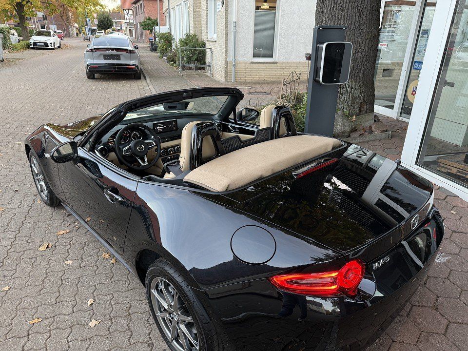 Mazda MX-5 2025