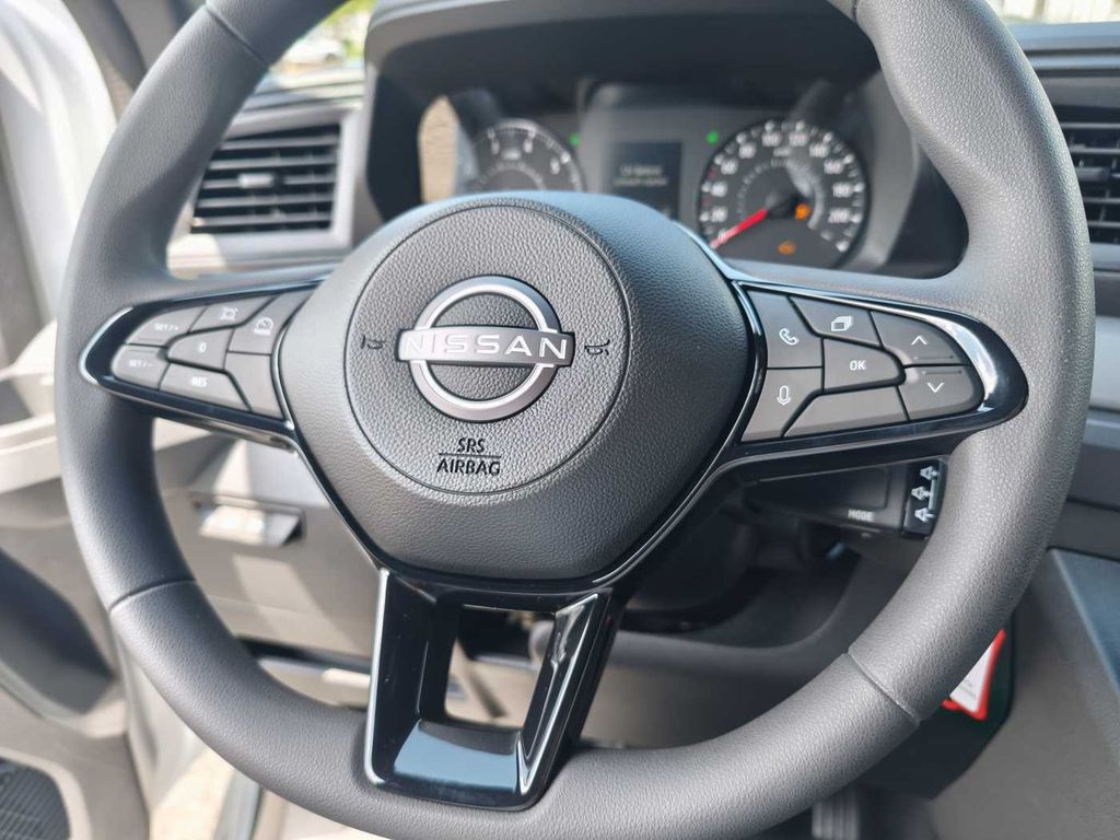 Nissan Interstar