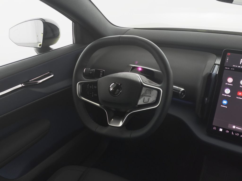 Volvo EX30 2025
