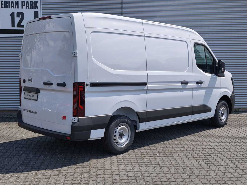 Nissan Interstar
