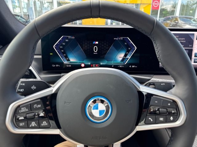 BMW i4 2025