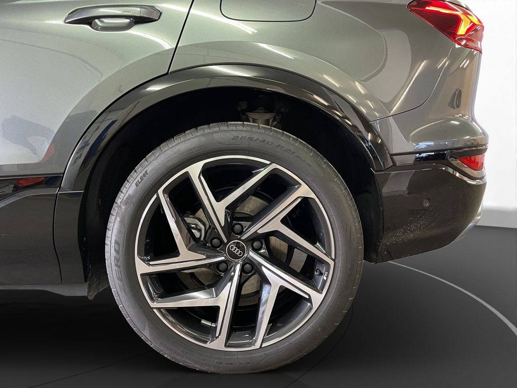 Audi Q6 e-tron 2025