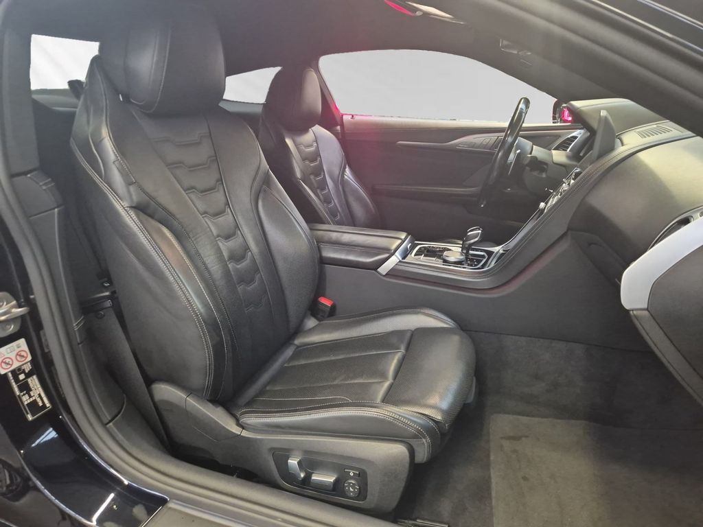 BMW M850 2022
