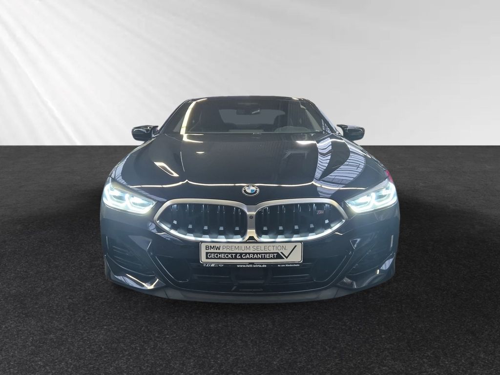 BMW M850 2022