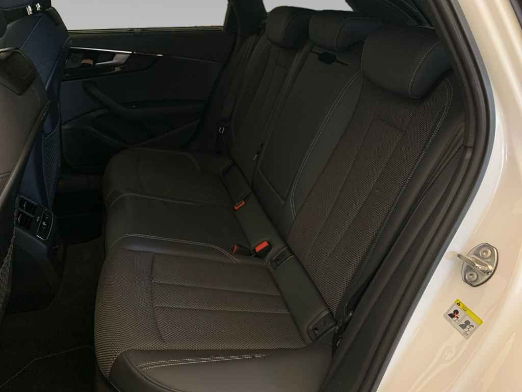 Audi A4 2022
