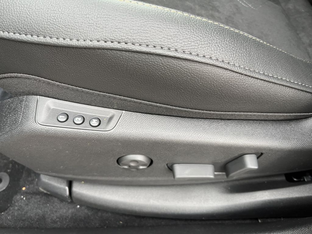 DS Automobiles DS7 (Crossback) 2025