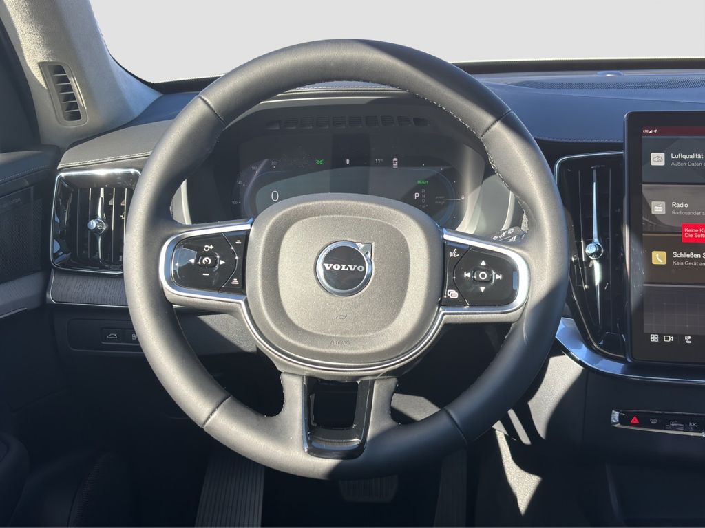 Volvo XC90 2025