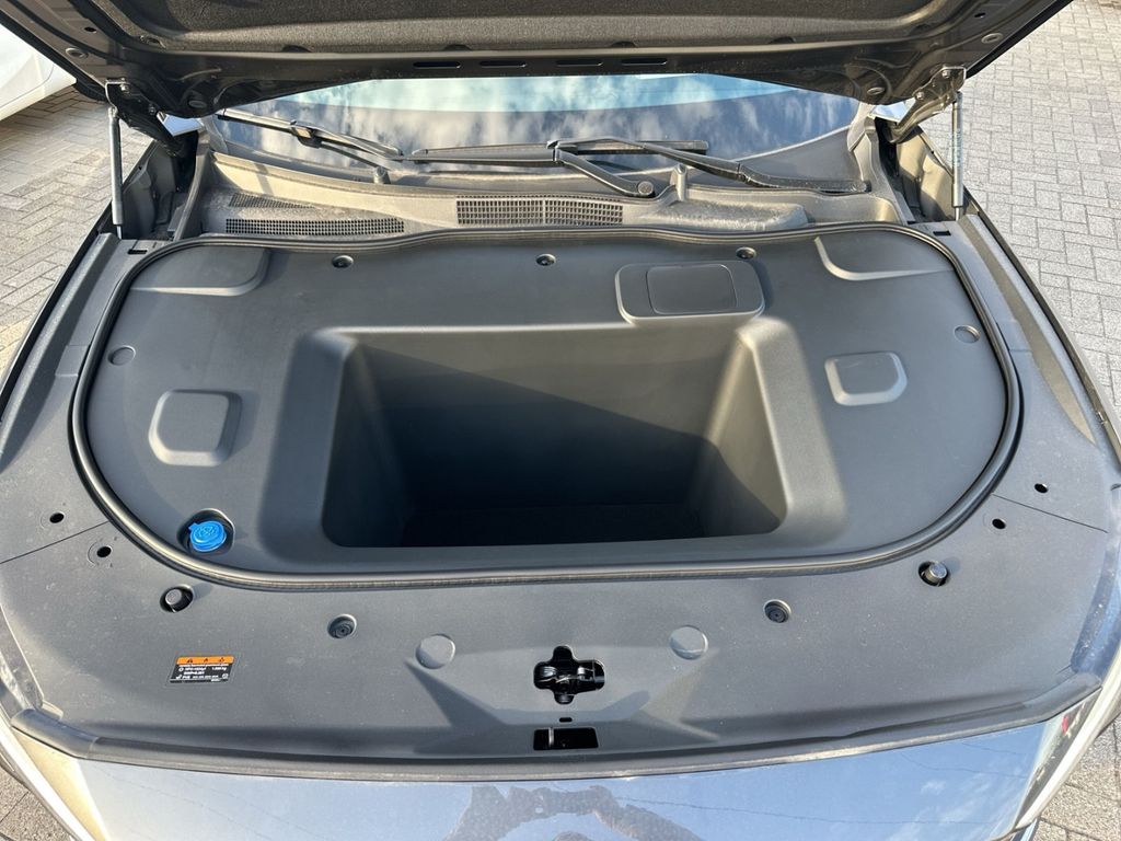 Mazda 6e