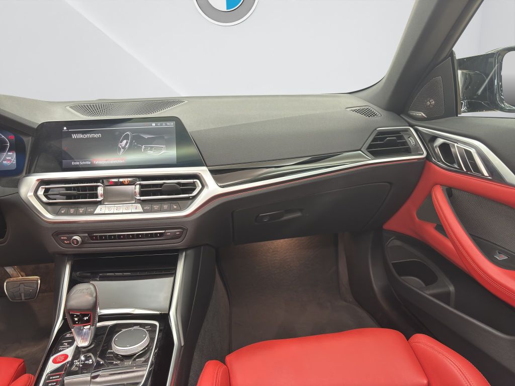 BMW M4 2022