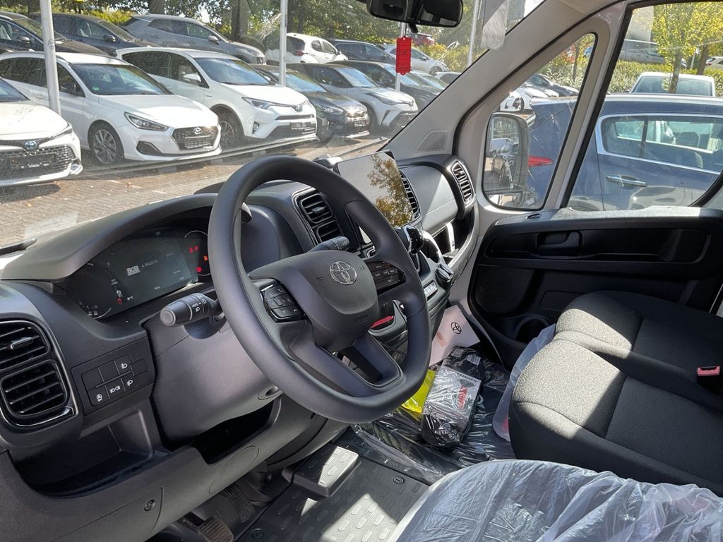 Toyota Proace Max 2025