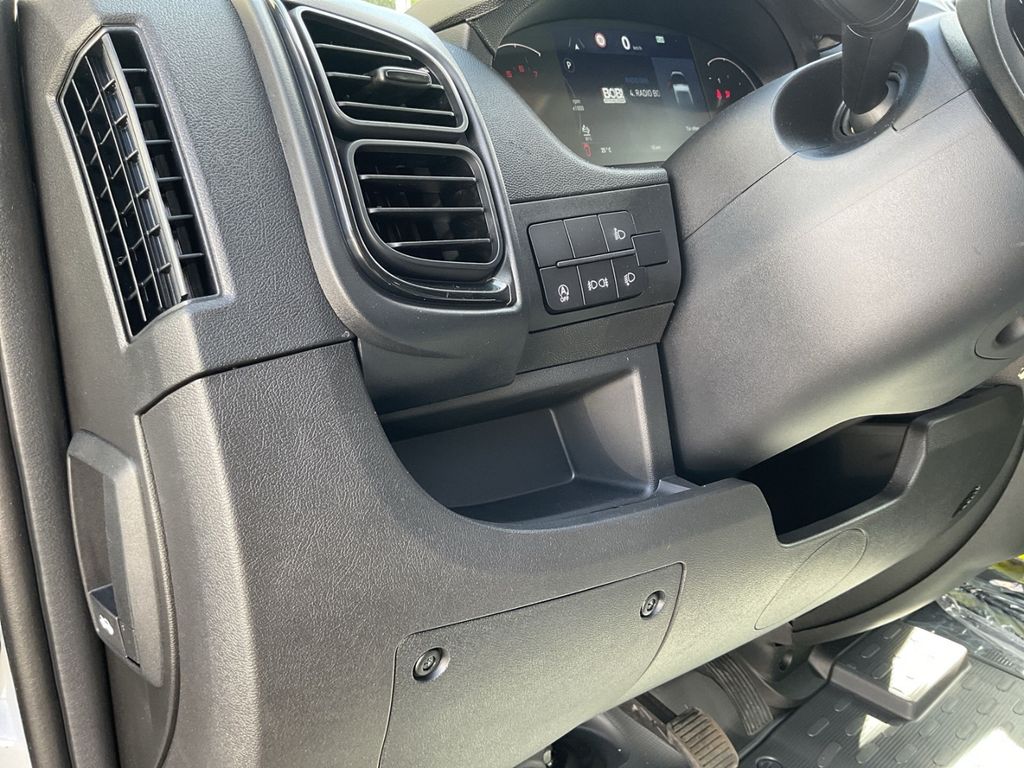 Toyota Proace Max 2025