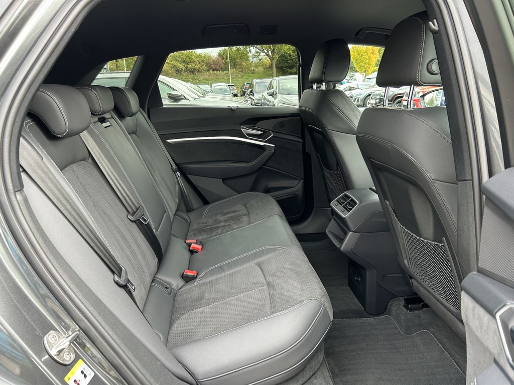 Audi e-tron 2022
