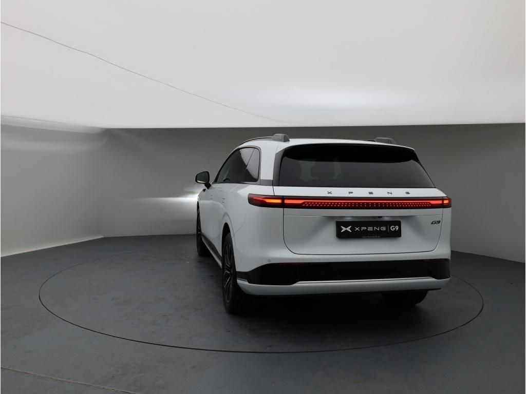XPENG G9