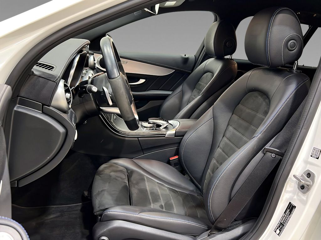 Mercedes-Benz C 300 2021