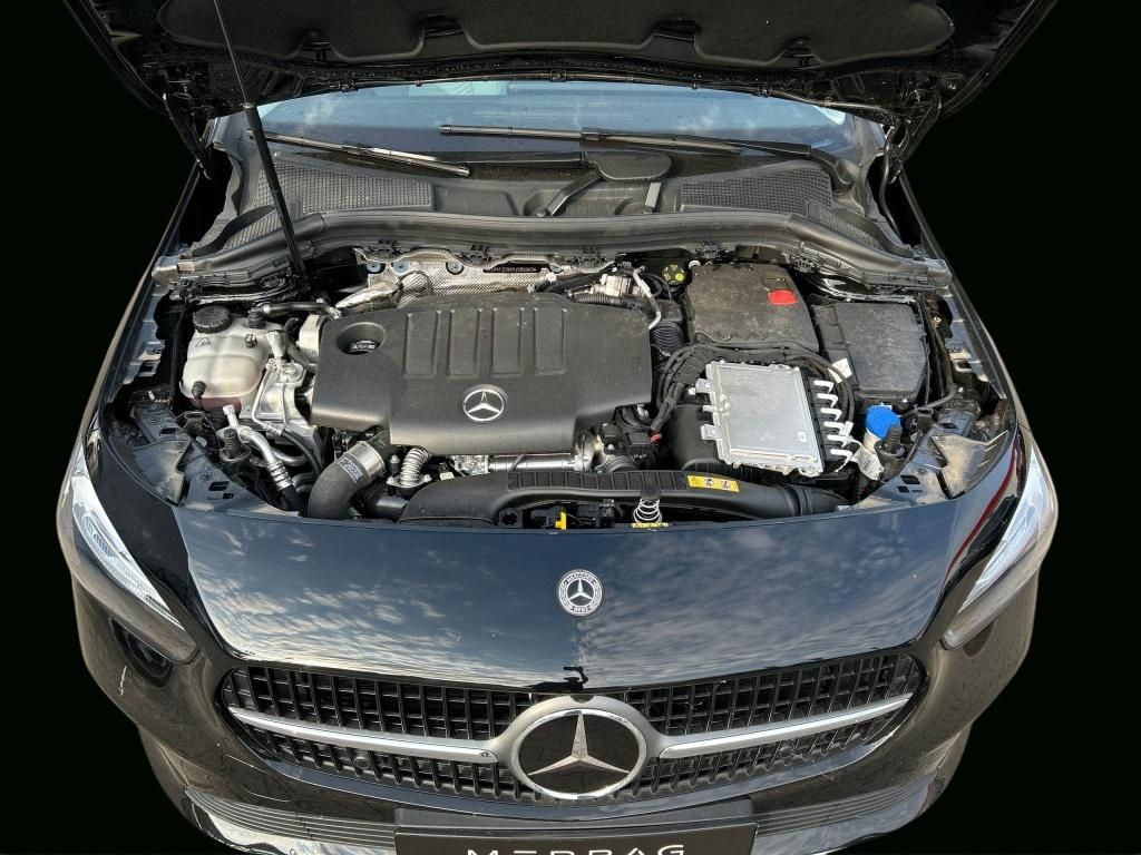 Mercedes-Benz B 200 2023