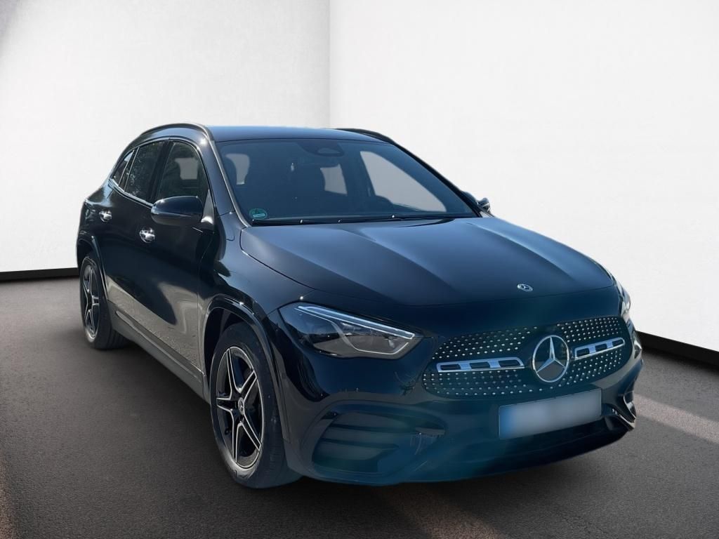 Mercedes-Benz GLA 200 2025