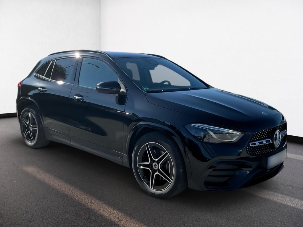 Mercedes-Benz GLA 200 2025