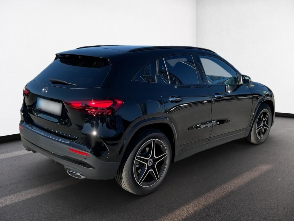 Mercedes-Benz GLA 200 2025