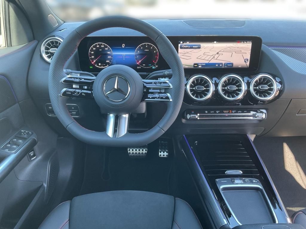 Mercedes-Benz GLA 200 2025