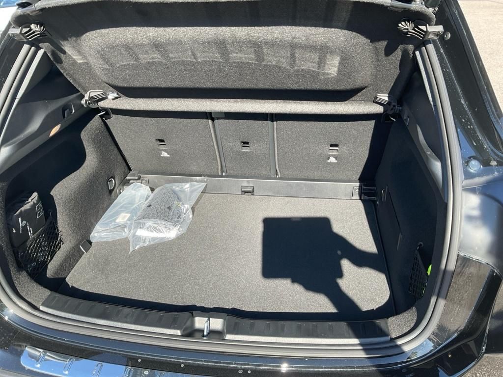 Mercedes-Benz GLA 200 2025