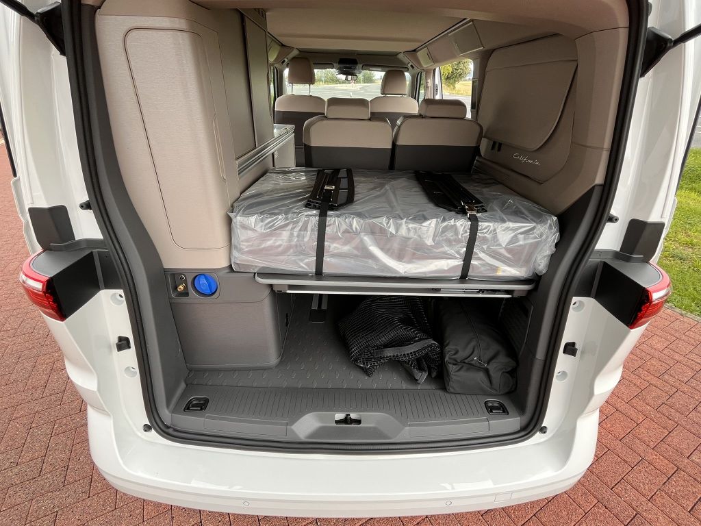 Volkswagen T7 California