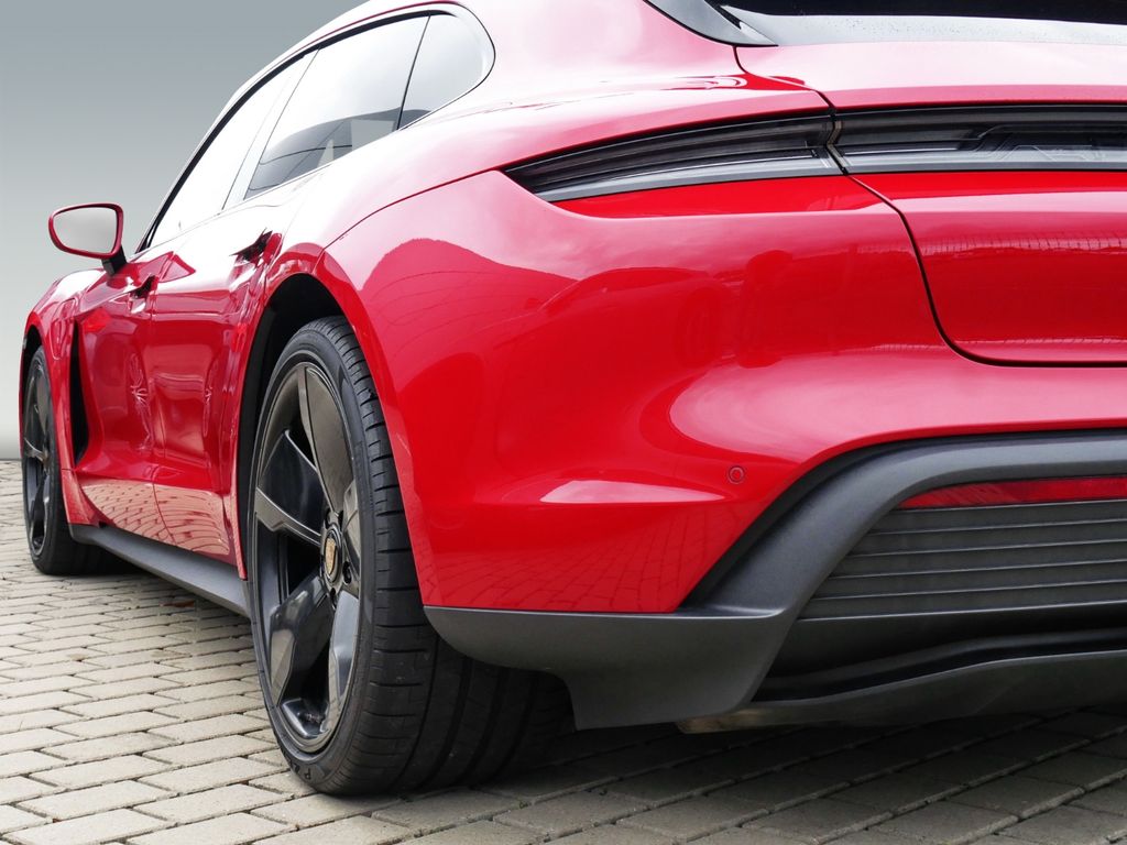 Porsche Taycan 2023