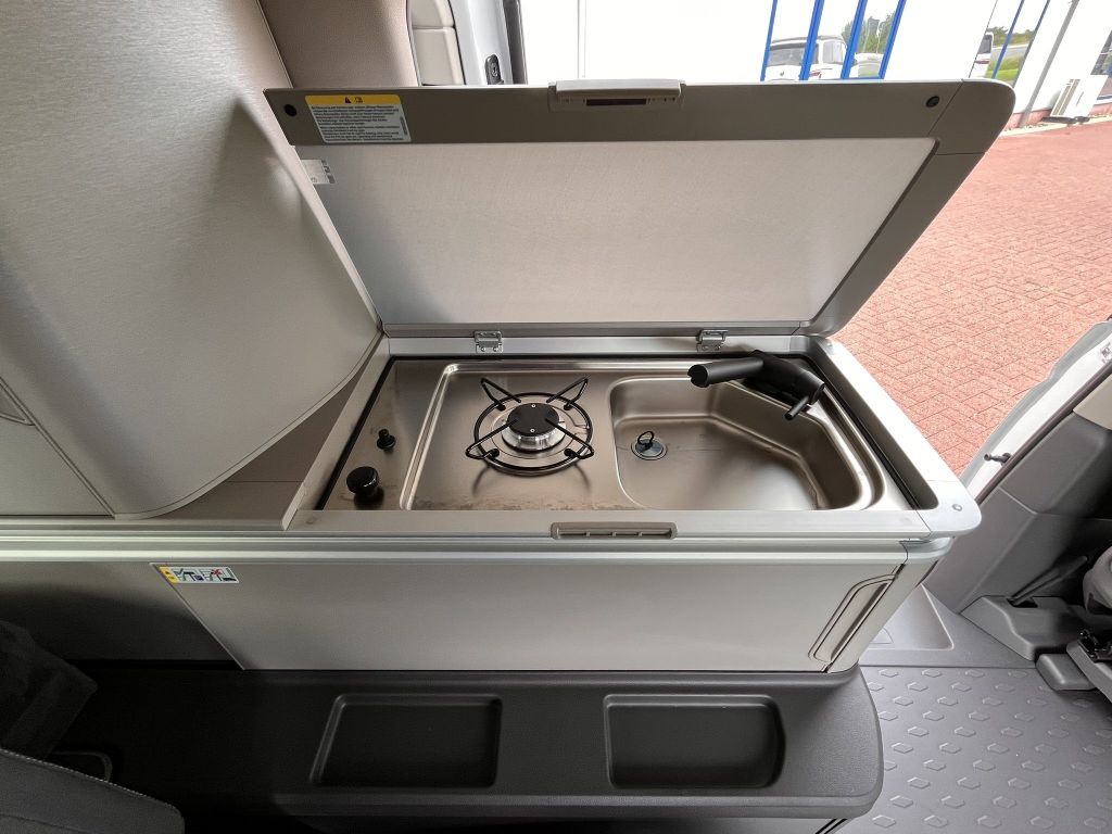 Volkswagen T7 California