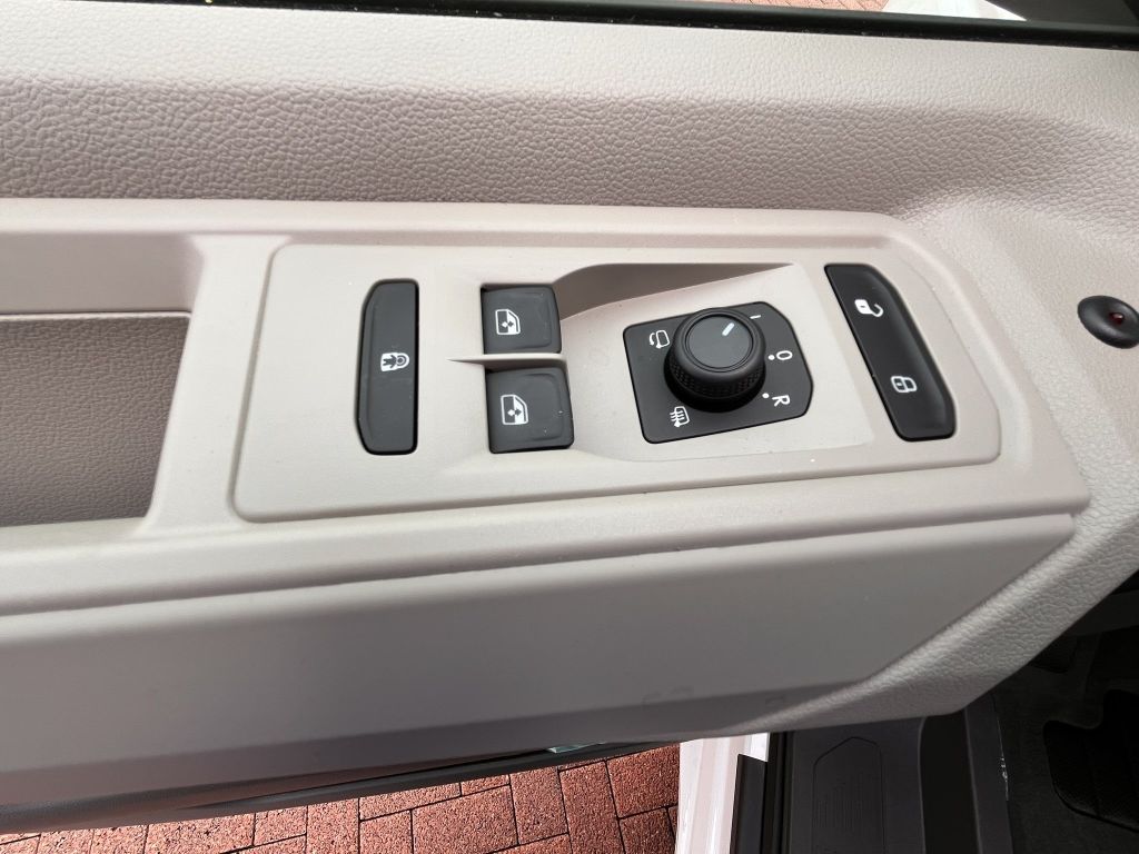 Volkswagen T7 California