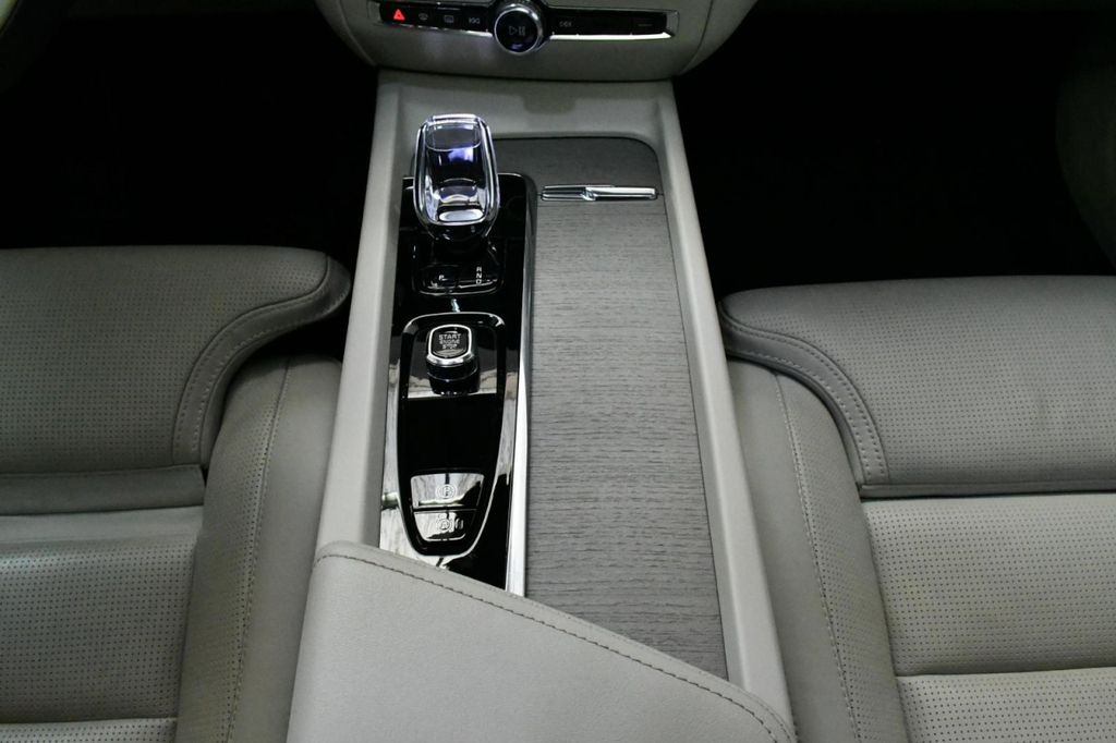 Volvo V60 Cross Country 2023