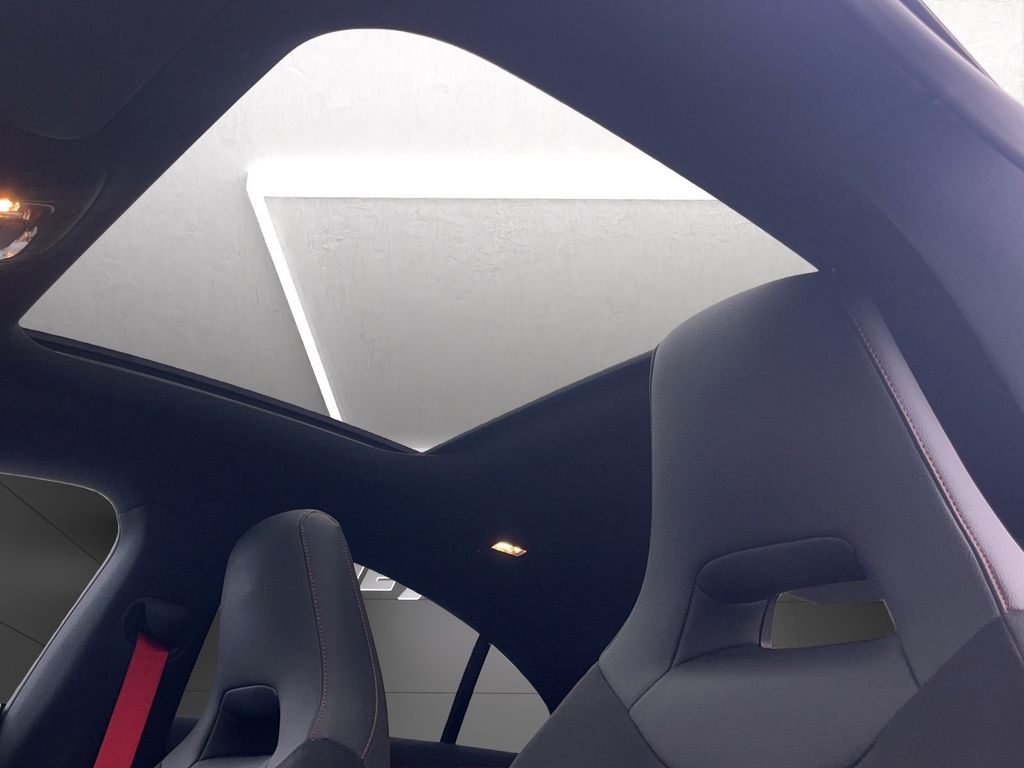 Mercedes-Benz CLA 35 AMG 2024