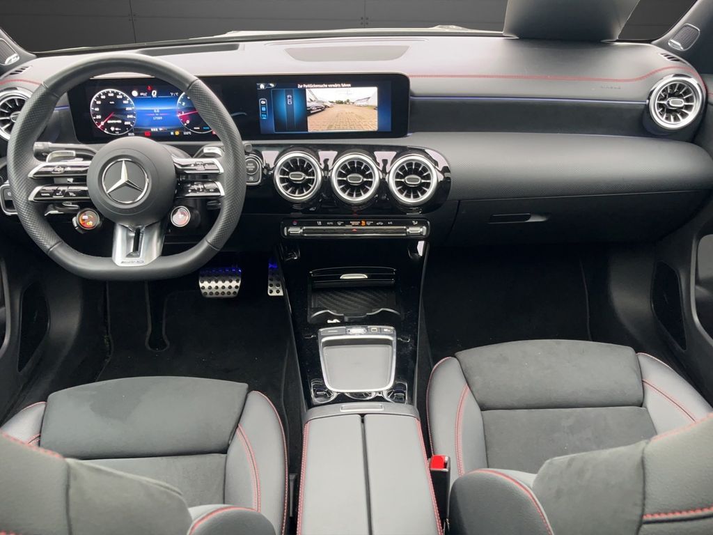 Mercedes-Benz CLA 35 AMG 2024