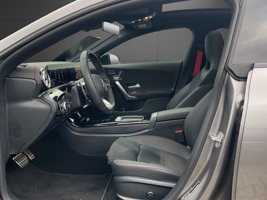 Mercedes-Benz CLA 35 AMG 2024