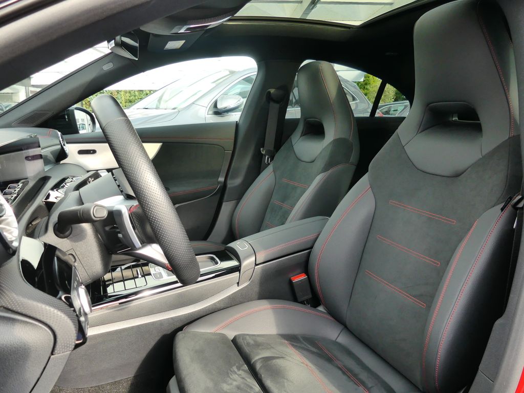 Mercedes-Benz CLA 200 2024