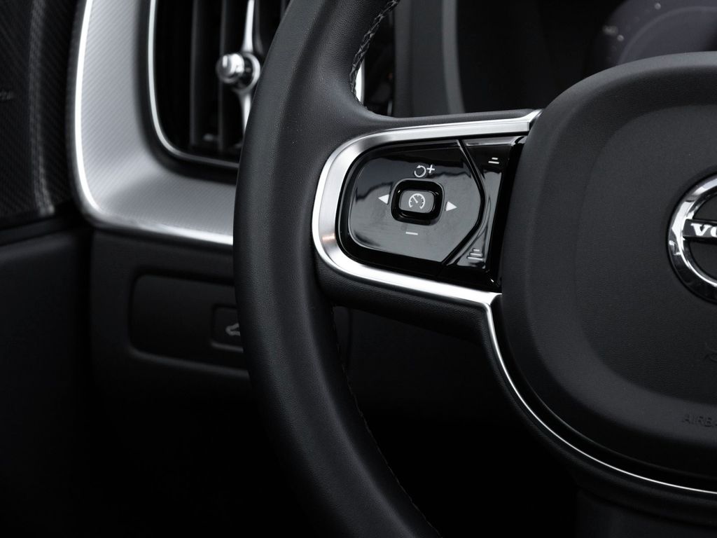 Volvo XC60 2023