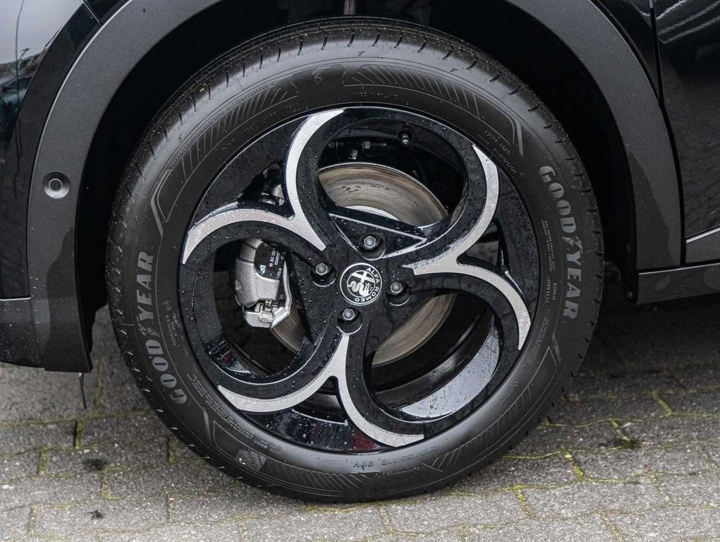 Alfa Romeo Junior 2025