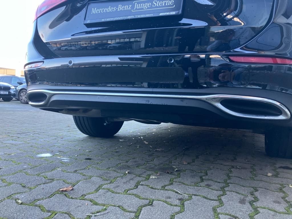 Mercedes-Benz C 300 2024