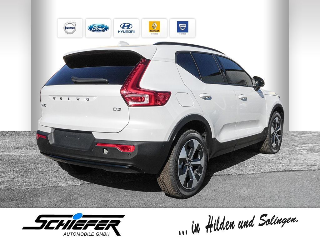 Volvo XC40 2025