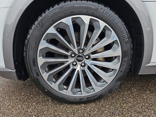Audi e-tron 2022