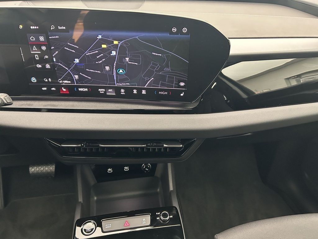 Audi Q6 e-tron 2025