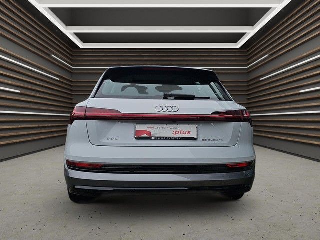 Audi e-tron 2022