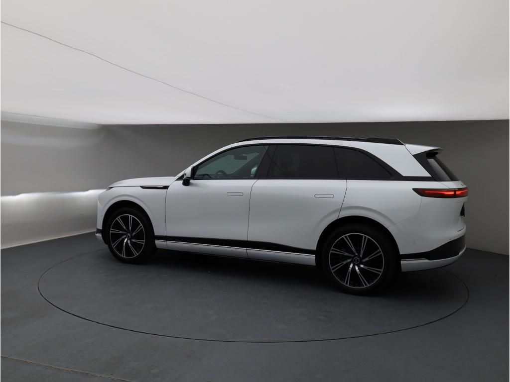 XPENG G9