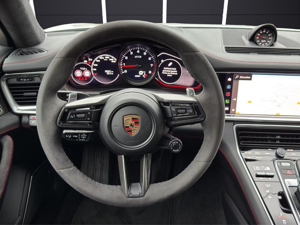 Porsche Panamera 2023