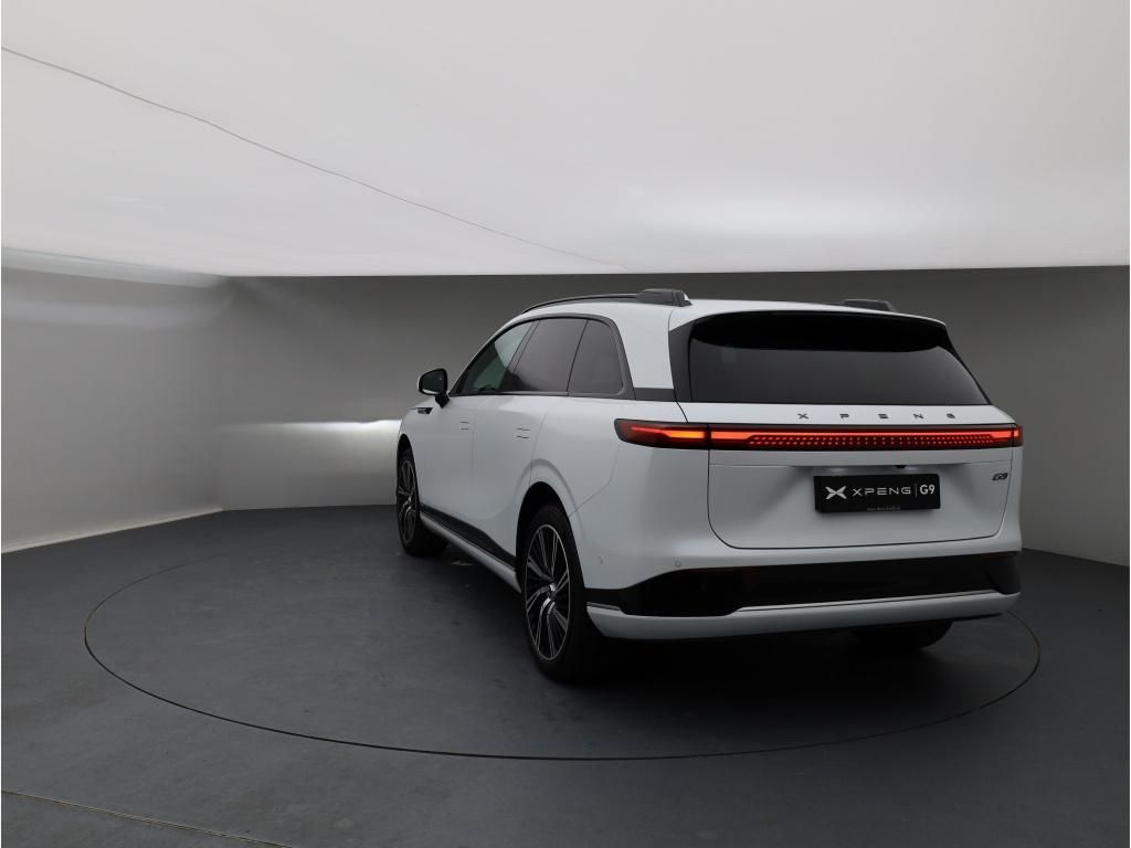XPENG G9