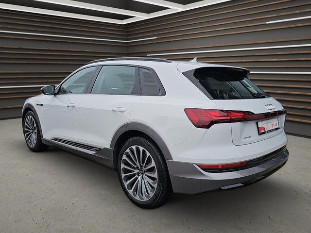 Audi e-tron 2022