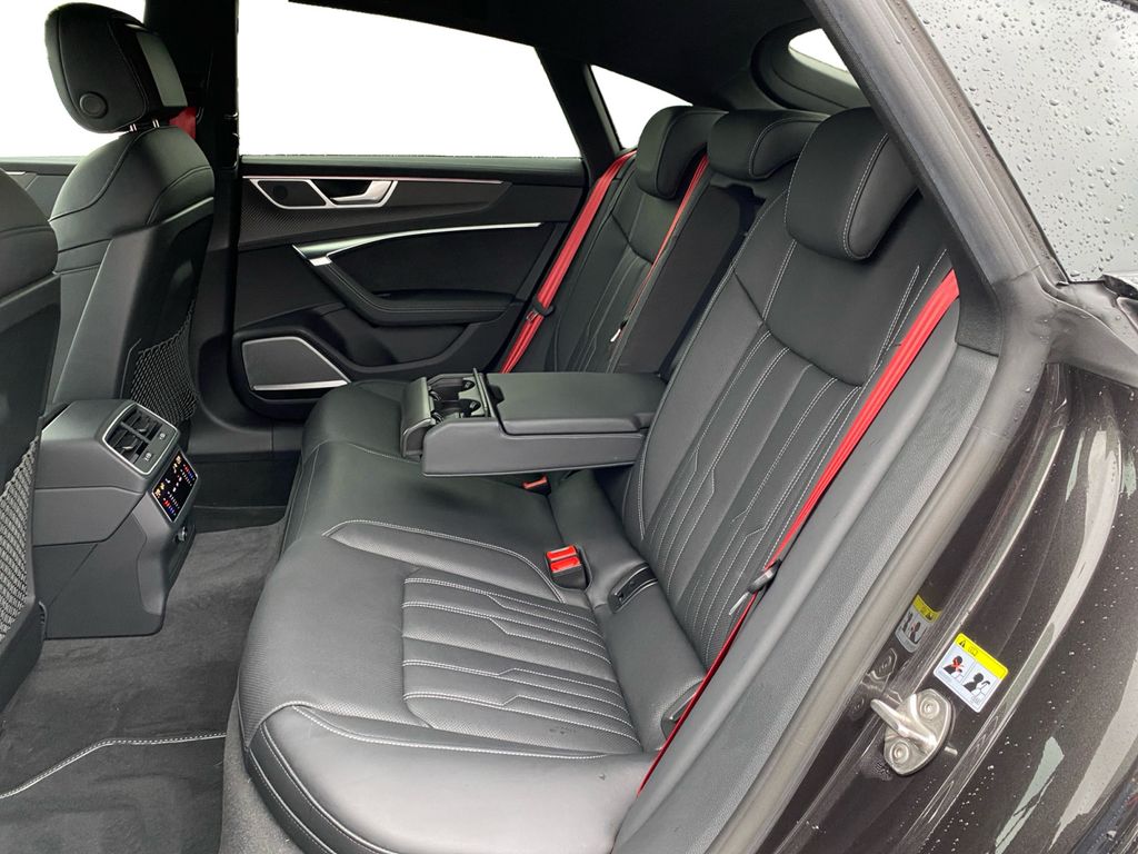Audi S7 2022