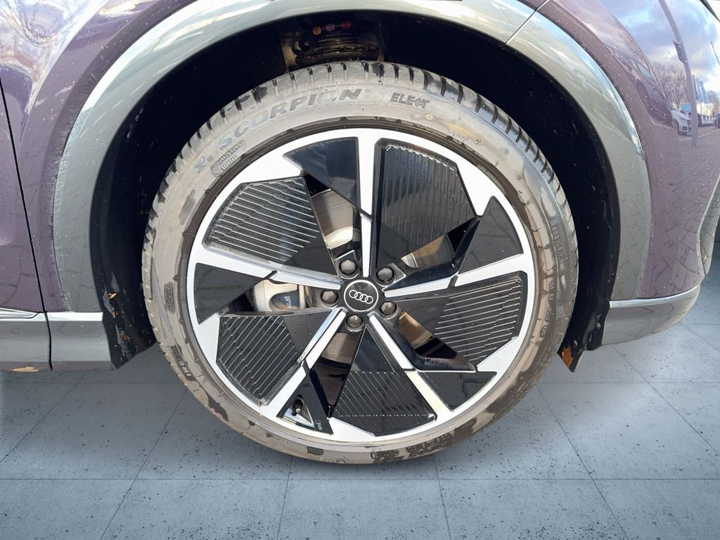 Audi Q4 e-tron 2025